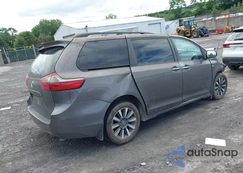 2020 Toyota Sienna Le z USA, uszkodzony, nr VIN 5TDJZ3DC3LS240614